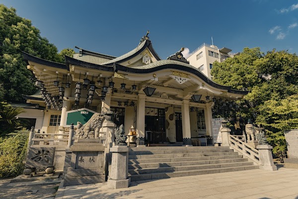 Namba Yasaka Shrine 5