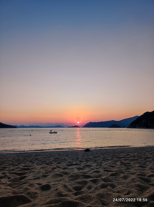 Chung Hom Kok Beach 5