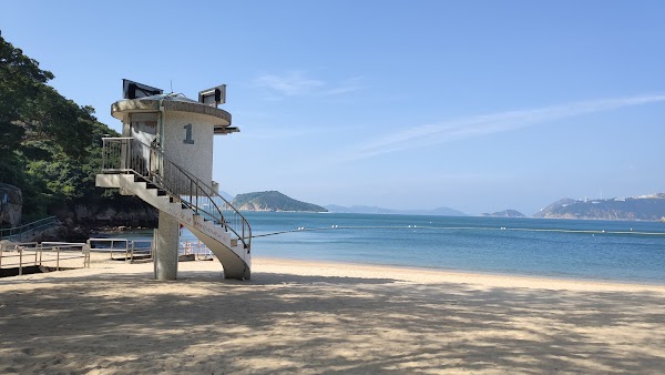 Chung Hom Kok Beach 4