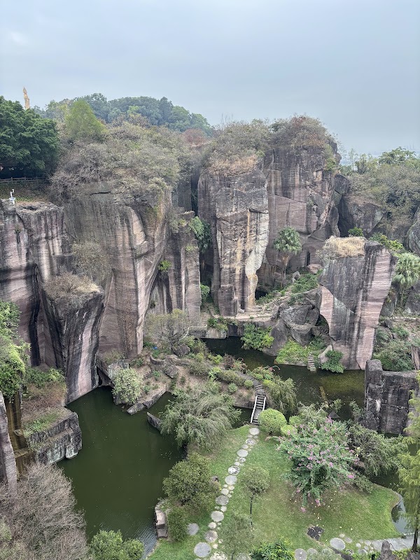Lotus Hill ancient quarry