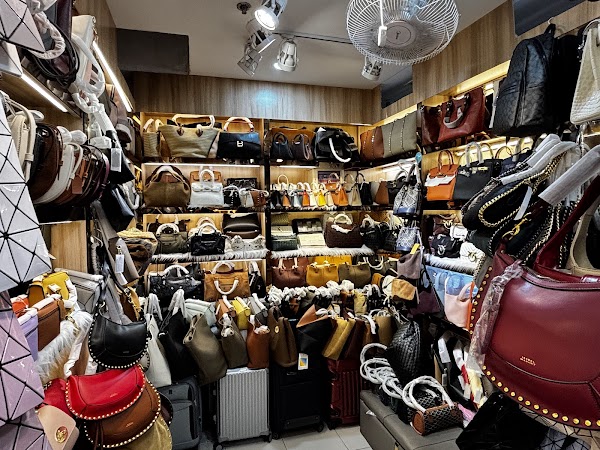 A.P. Plaza Tailor-Made & Clothes Market 5