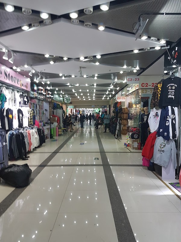 A.P. Plaza Tailor-Made & Clothes Market 4