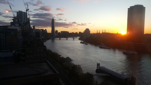 Vauxhall Bridge 4