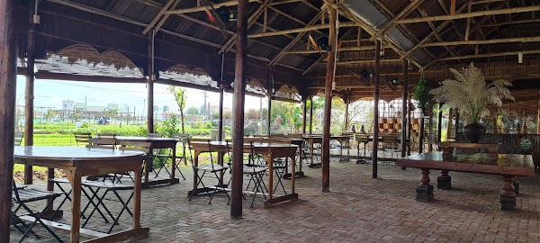 Tra Que Vegetable Village Restaurant