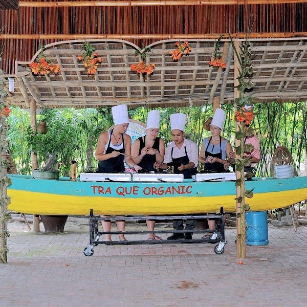 Tra Que Vegetable Village Restaurant 4