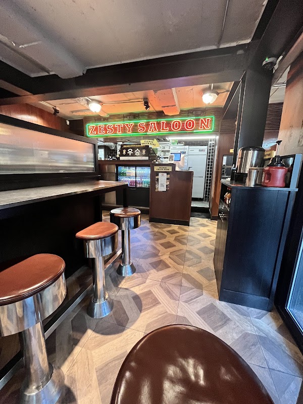 ZESTY SALOON Seongsu 2