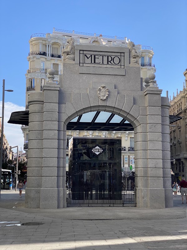 Metro Gran Vía 1
