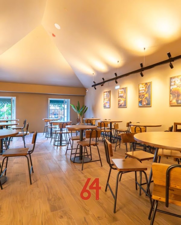 64 by Loft | Brunch, Juice & Coffee