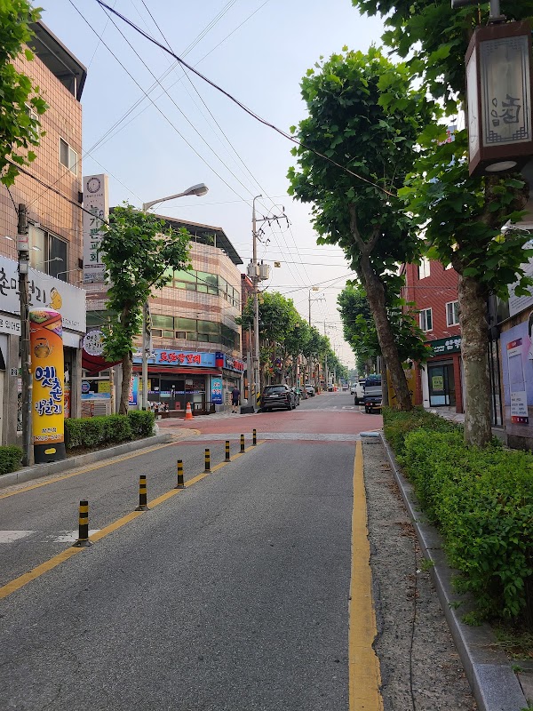 Samcheon-dong Makgeolli Alley 4