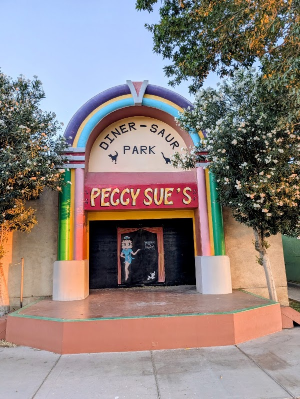 Peggy Sue's 50's Diner 4