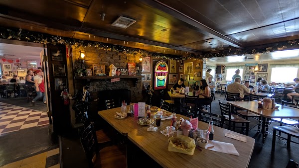 Peggy Sue's 50's Diner 2