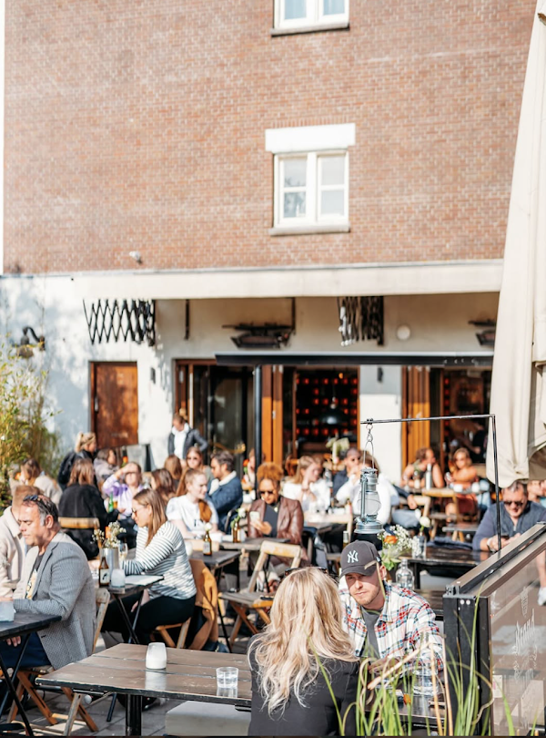 Bar Kosta | Food & Drinks