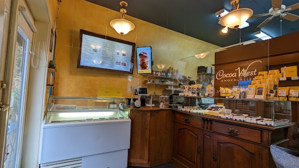 Cocoa West Chocolatier 3