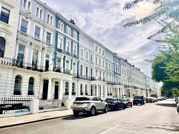 Elgin Crescent