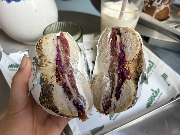 Munch - Bagels & Coffee 2