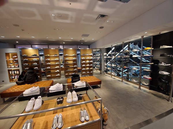 Onitsuka Tiger Yokohama VIVRE Store 5
