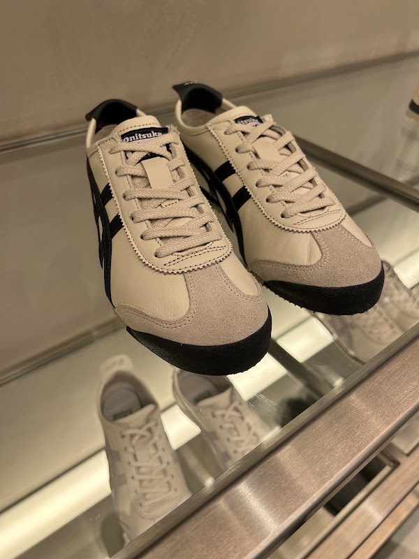 Onitsuka Tiger Yokohama VIVRE Store 4