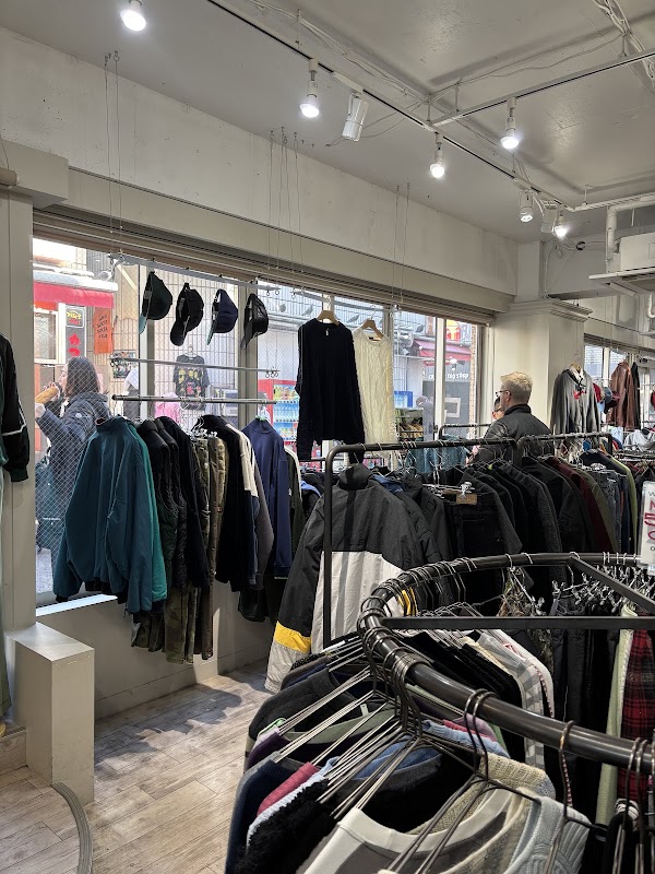 YAMAHISA USED CLOTHING SHOP 原宿店 2