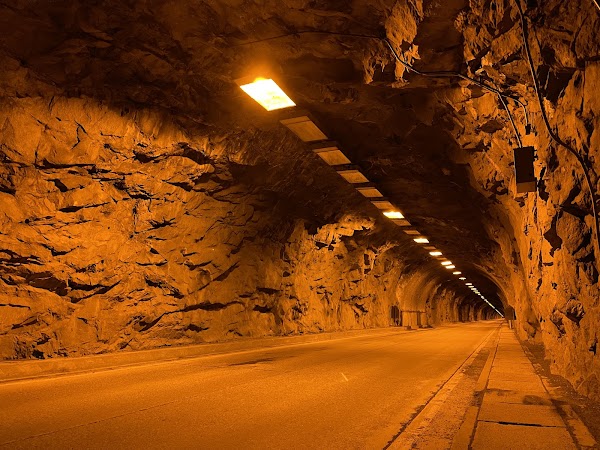 Tunnel View 2