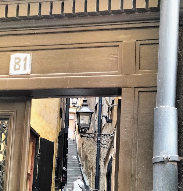 Stockholm's narrowest street (Mårten Trotzigs gränd) 3