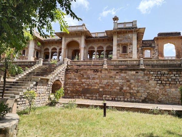 Maharaniyon Ki Chhatriyan 5