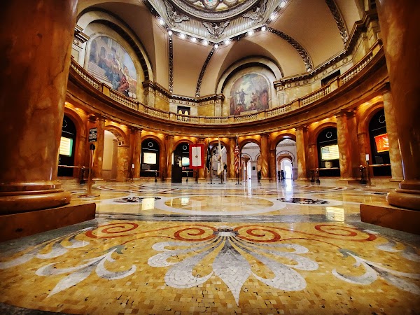 Massachusetts State House 4