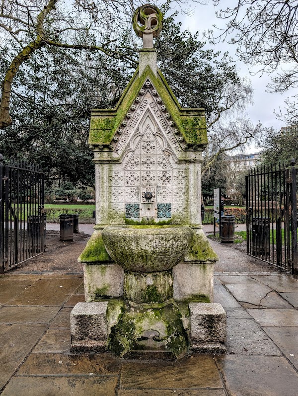 Lincoln's Inn Fields 2