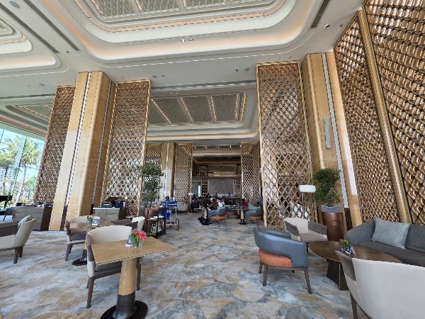 Sapphyr Lounge