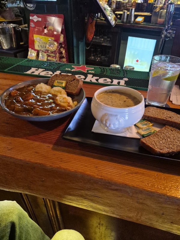 Monroe's Tavern 2