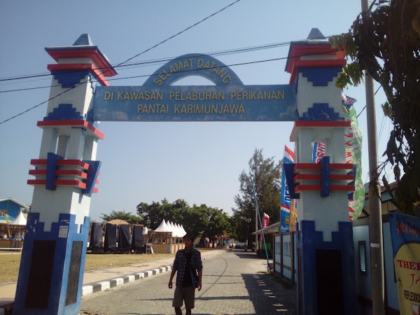 Alun-Alun Karimunjawa 4