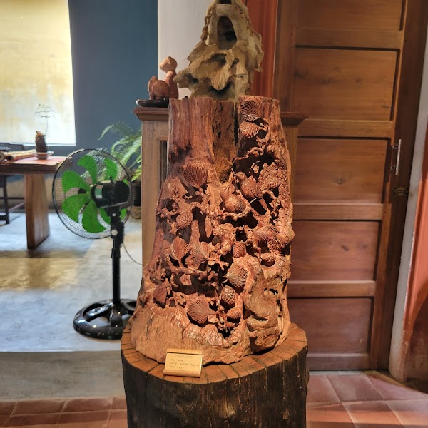 Kim Bong Carpentry village 4