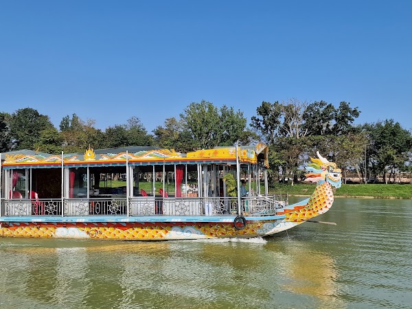 Perfume River 4