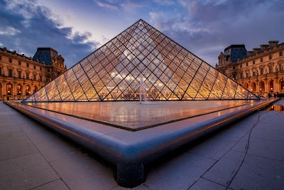 Louvre Pyramid 1