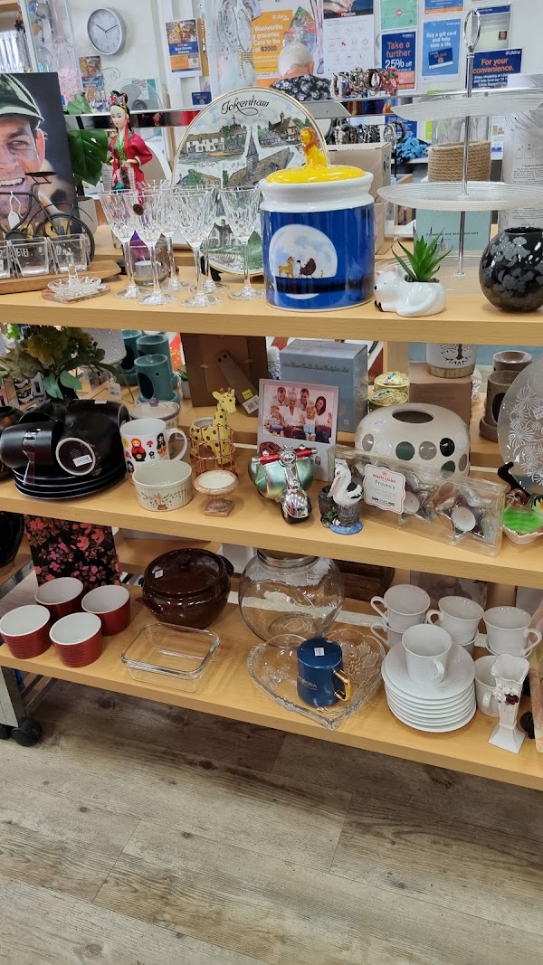 Lifeline Shop Rothwell 4