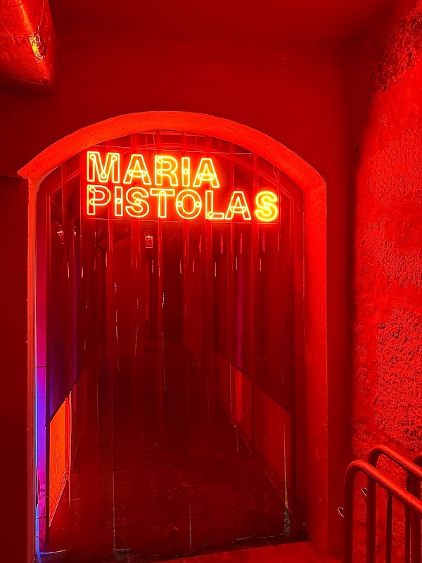 Maria Pistolas