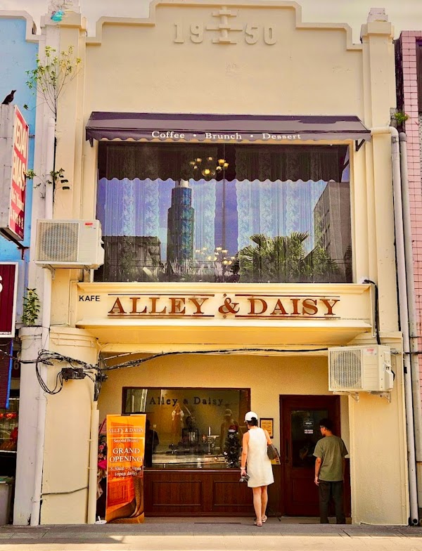 Alley & Daisy Cafe (Jalan Trus)