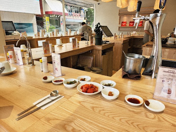 진돼지곰탕 부산역직영점 4