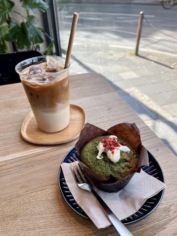 tammani · japanese deli + cafe 5