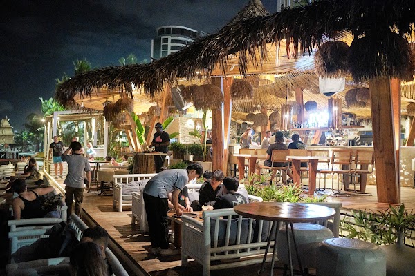 Maia beach bar Da Nang