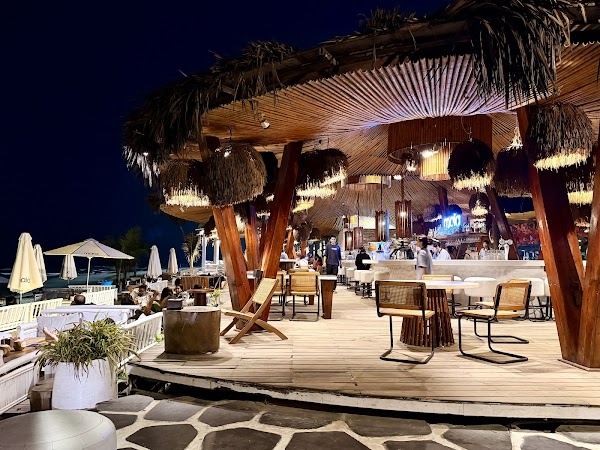 Maia beach bar Da Nang 2