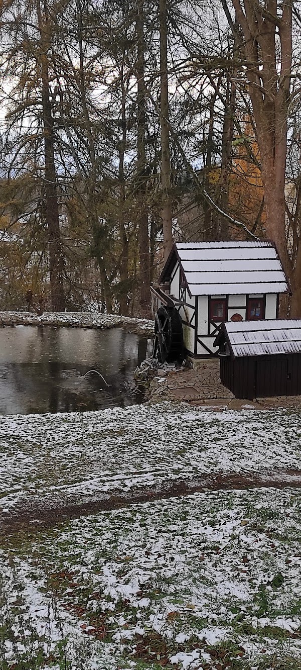 Studánka a vodní mlýn u Seebergu 2