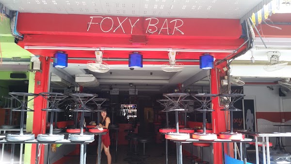 Foxy Bar Soi 6 1