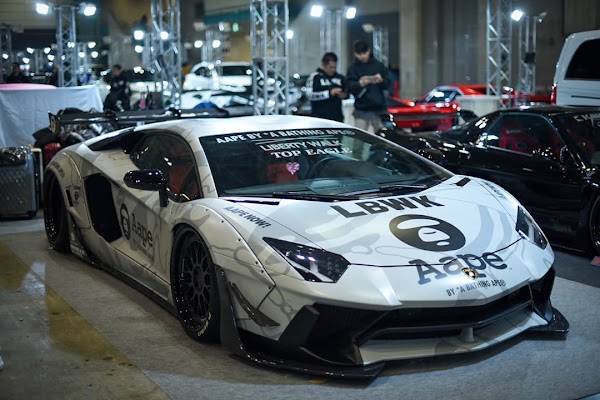 LibertyWalk.shop