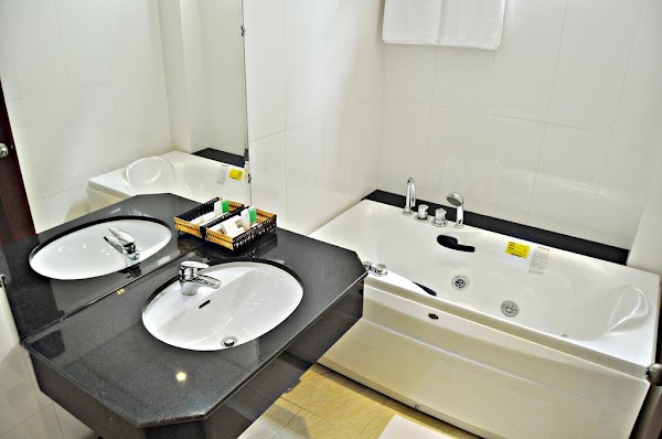 Khách Sạn Đình Phát 2