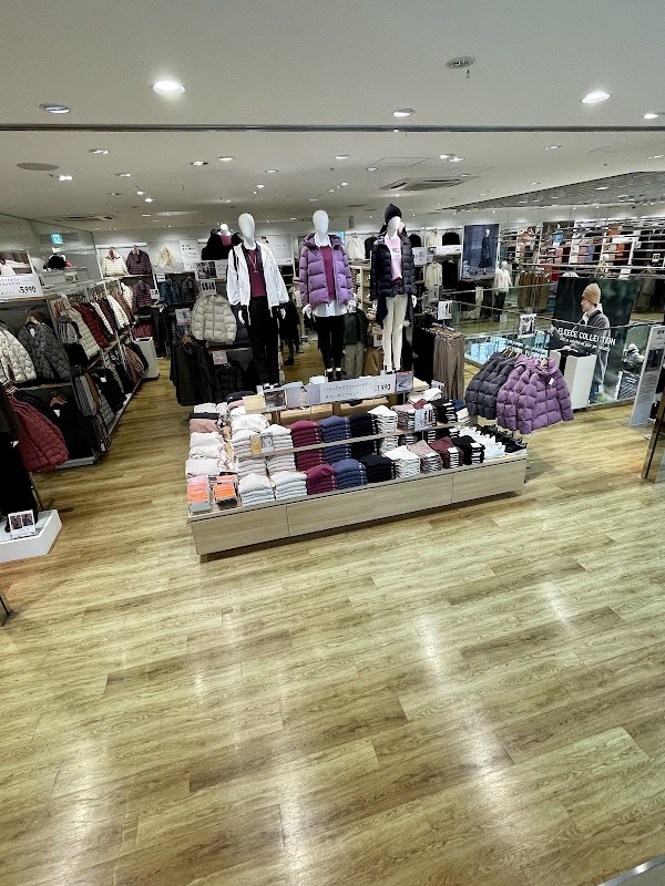 UNIQLO 5