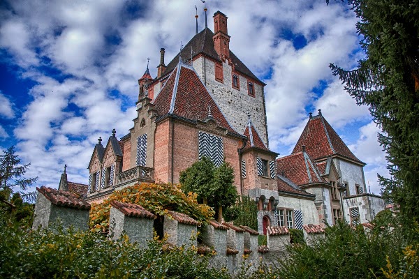 Schloss Oberhofen am Thunersee 2