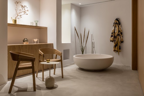 Saint Suites Oia 3