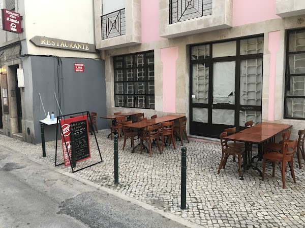 Já Fumega
