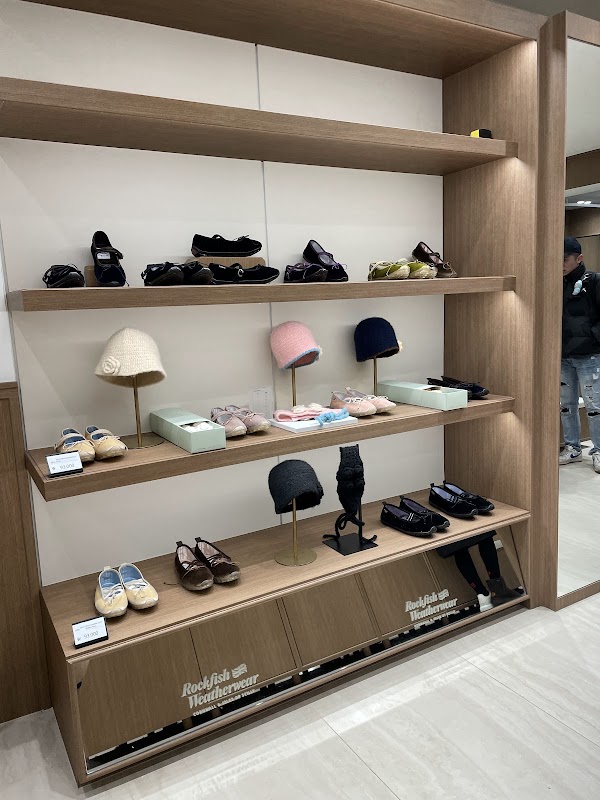 Rockfish Weatherwear MyeongDong 2