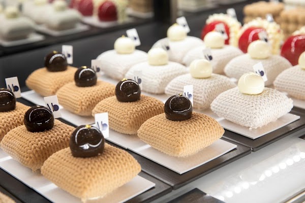 Masahiko Ozumi Paris 本店 3